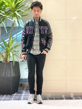 「スキニー」｜「アイテム（スタジャン）」を使った、K.ODAさん（メンズ・182cm）の秋コーディネート