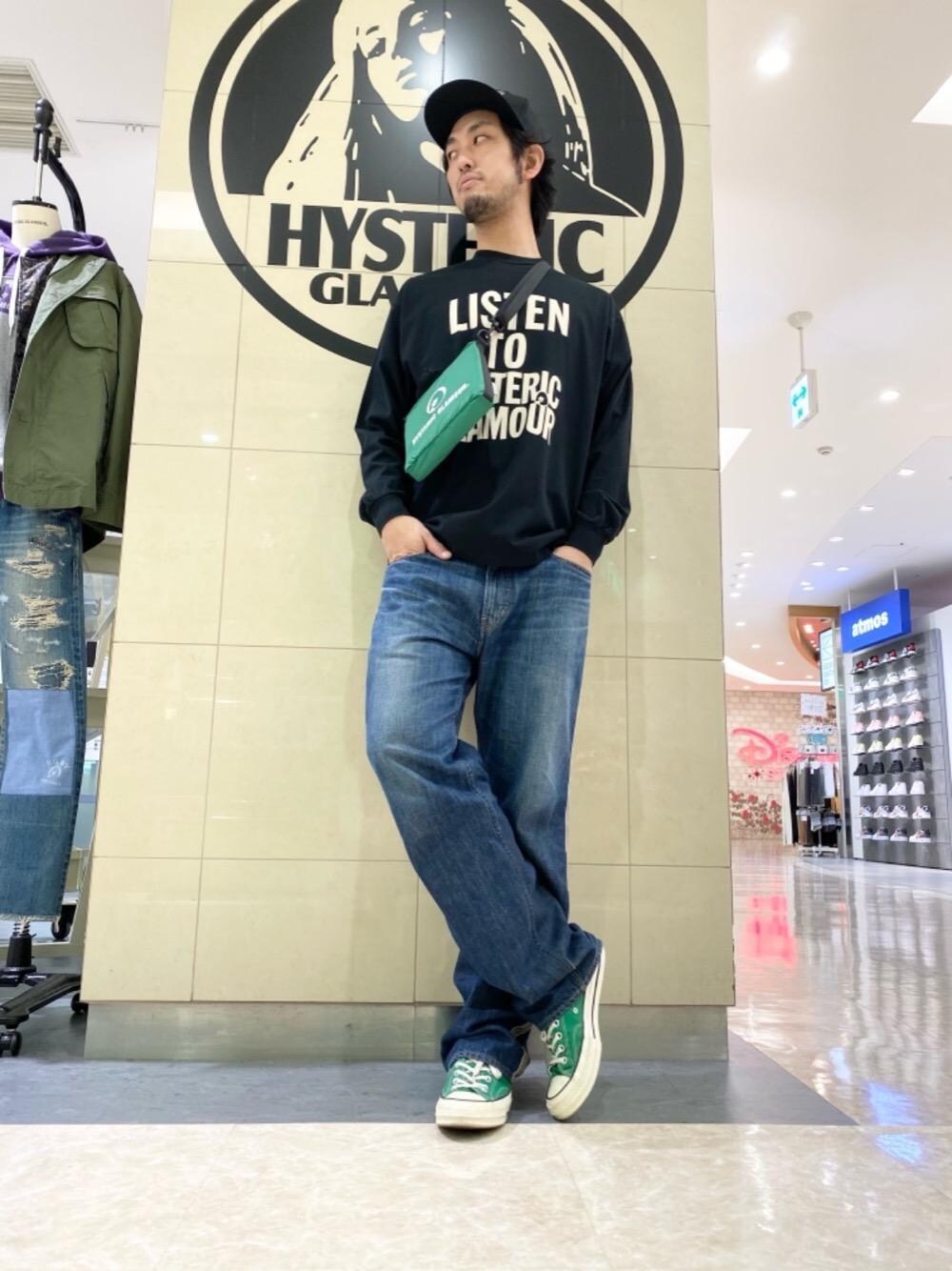 「デニム、ロンT、Hysteric Glamour、シンプルコーデ、ヒステリックグラマー、ストリートコーデ、アメカジコーデ、ロックコーデ」｜「HYSTERIC GLAMOURのHYS WHISKY柄 刺繍キャップ（キャップ、ブラック系）」を使った、K.ODAさん（メンズ・182cm）の冬コーディネートの1枚目の写真