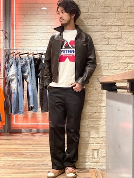 「ロックコーデ」｜「アイテム（その他アウター）」を使った、K.ODAさん（メンズ・182cm）の春コーディネート