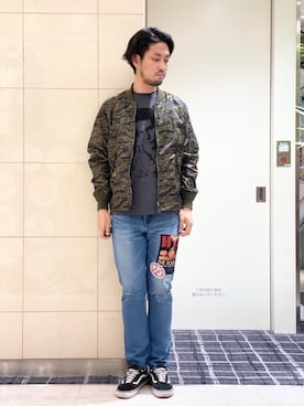 「でにむ」｜「アイテム（ミリタリージャケット）」を使った、K.ODAさん（メンズ・182cm）の春コーディネート