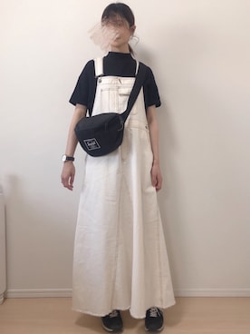 「FREE'S MART（フリーズマート）のアイテム（ジャンパースカート）」を使った、juliさん（レディース・155cm）の春コーディネート
