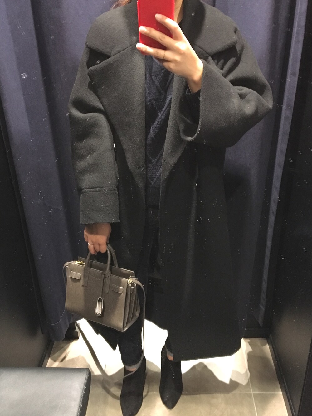 「カジュアル、スキニーデニム、ビッグシルエット、Saint Laurent、GU、nano・universe」｜「NANO universeのウールモッサボリュームダブルコート（その他アウター、ブラック系）」を使った、sa.sa.no.さん（レディース・160cm）の冬コーディネートの1枚目の写真