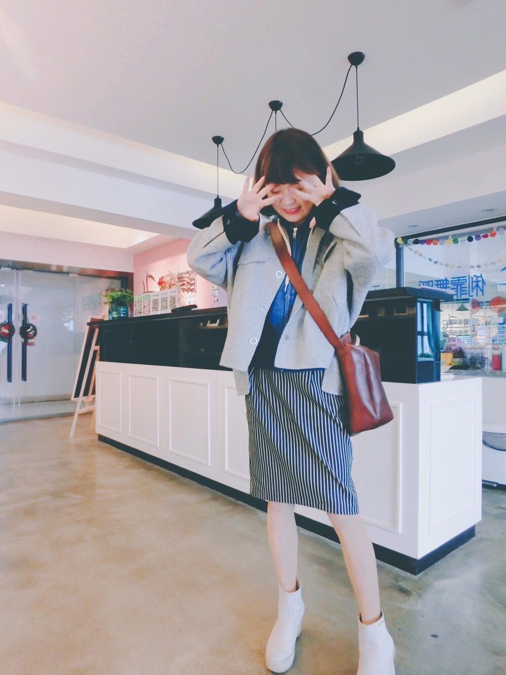 「mercibeaucoup,のアイテム（ブーツ、ホワイト系）」を使った、Lucyさん（レディース・160cm）の春コーディネートの1枚目の写真