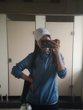 「UNI；QUE（ユニーク）のアイテム（ジャケット/アウター）」を使った、扎女孩的小方子さん（レディース・168cm）の春コーディネート