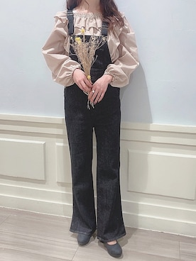 「MAJESTIC LEGON（マジェスティックレゴン）のアイテム（オールインワン・サロペット）」を使った、natsuさん（レディース・162cm）の冬コーディネート