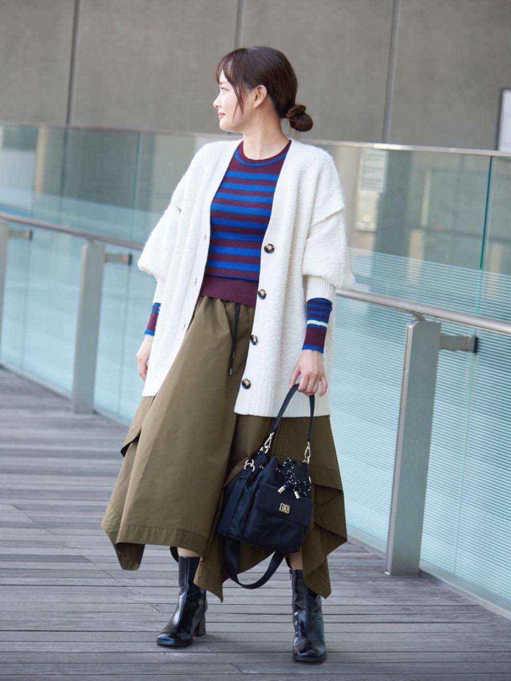 LANVIN en blue【VERY掲載】タフタスクエアヘムスカート LANVIN en Bleu（ランバンオンブルー）の「【VERY掲載】タフタ