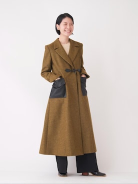 「アイテム（その他アウター、イエロー系）」を使った、LANVIN en Bleu STAFFさん（レディース・167cm）の秋コーディネート