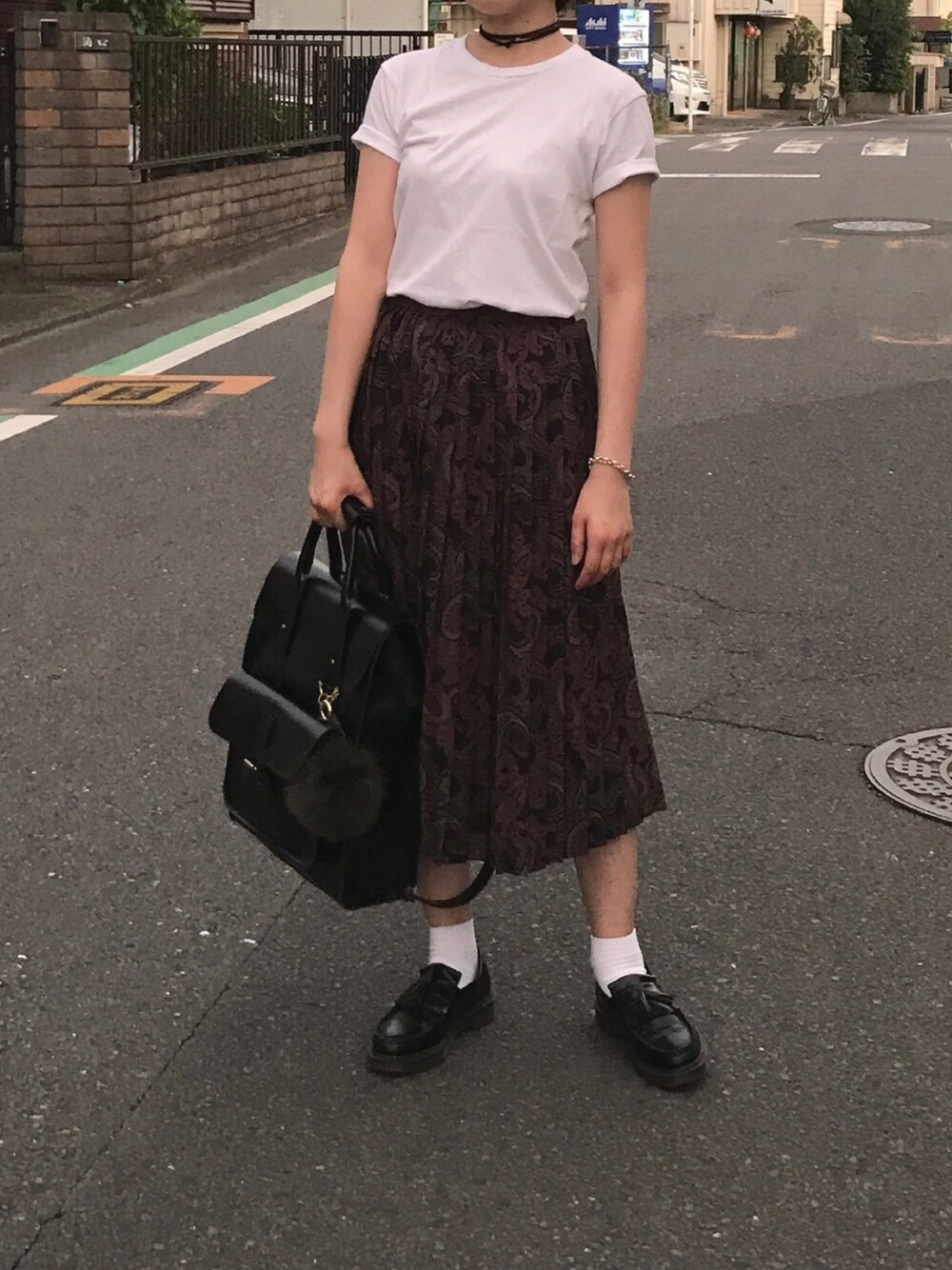 「Dr. MartensのDr.Martens （ドクターマーチン） / タッセルローファー ADRIAN 14573001（ローファー、ブラック系）」を使った、kuniaさん（レディース・161cm）の夏コーディネートの1枚目の写真