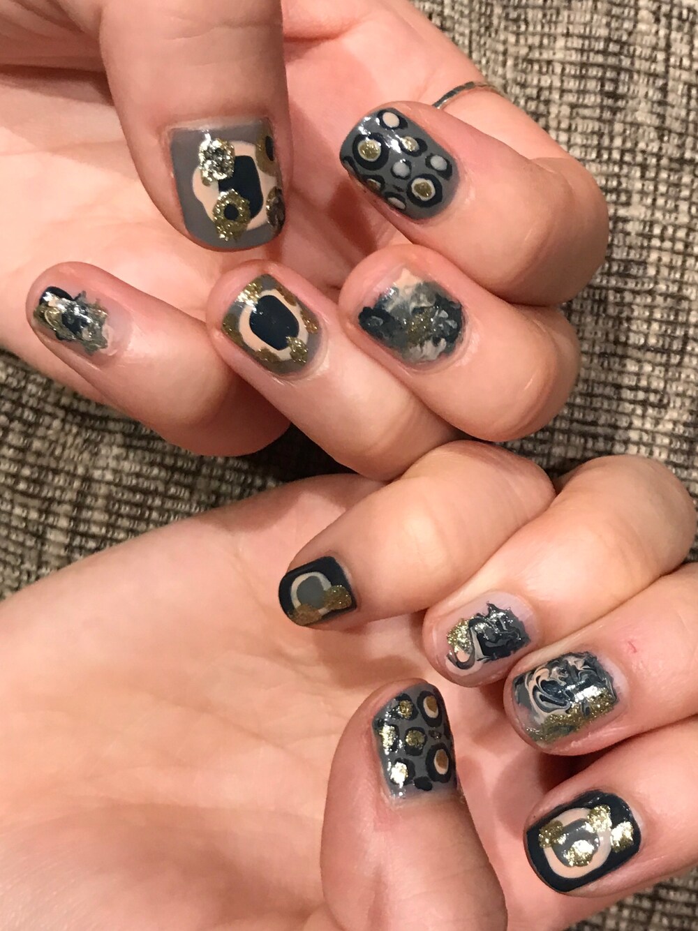 「antiqueのアイテム（ブレスレット、シルバー系）」を使った、kuniaさん（レディース・161cm）の秋コーディネートの1枚目の写真