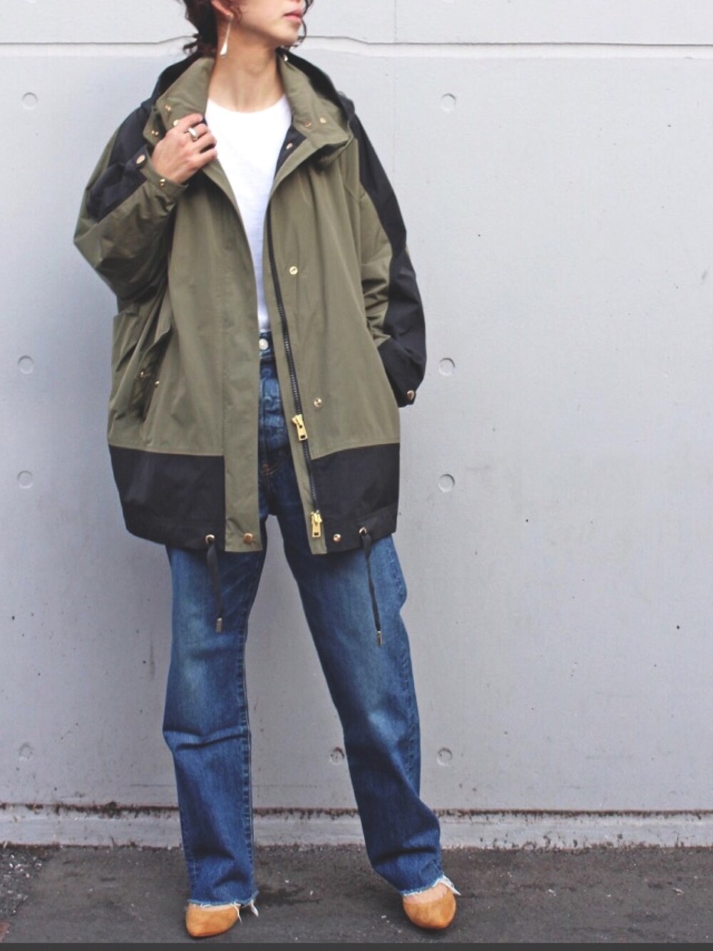 「WOOLRICH、シンプルコーデ、カジュアルコーデ、ootd、春コーデ、uncutbound、デニム、outfit、メンズライク」｜「WOOLRICHのWOOLRICH(ウールリッチ)  WOMEN'S BEAVER ANORAK  アノラックパーカー（ブルゾン、グリーン系）」を使った、Yuka Ozawaさん（レディース・155cm）の冬コーディネートの1枚目の写真