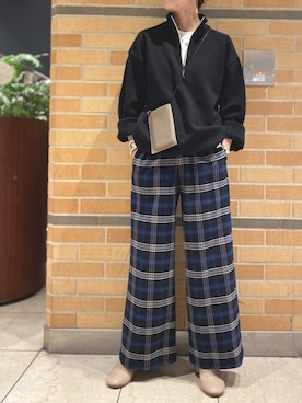 「ITTI（イッチ）のアイテム（財布/小物）」を使った、Yuka Ozawaさん（レディース・155cm）の秋コーディネート