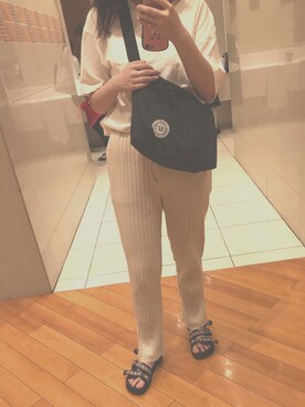 「Kastane（カスタネ）のワイドリブニットパンツ（その他パンツ、ベージュ系）」を使った、カナピさん（レディース・160cm）の春コーディネート