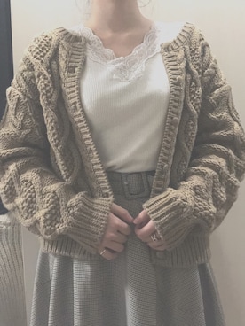 「chico_（チコ）のアイテム（シャツ/ブラウス、ベージュ系）」を使った、カナピさん（レディース・160cm）の秋コーディネート