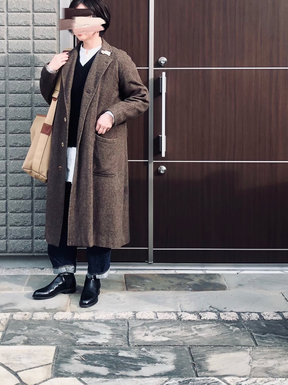 「年末WEAR感謝祭、オトナ女子、冬、きれいめカジュアル、デニム、大人コーデ、オトナカジュアル」｜「かぐれのコットンピンタックチュニックシャツ（シャツ/ブラウス、ホワイト系）」を使った、na.さん（レディース・160cm）の冬コーディネートの1枚目の写真