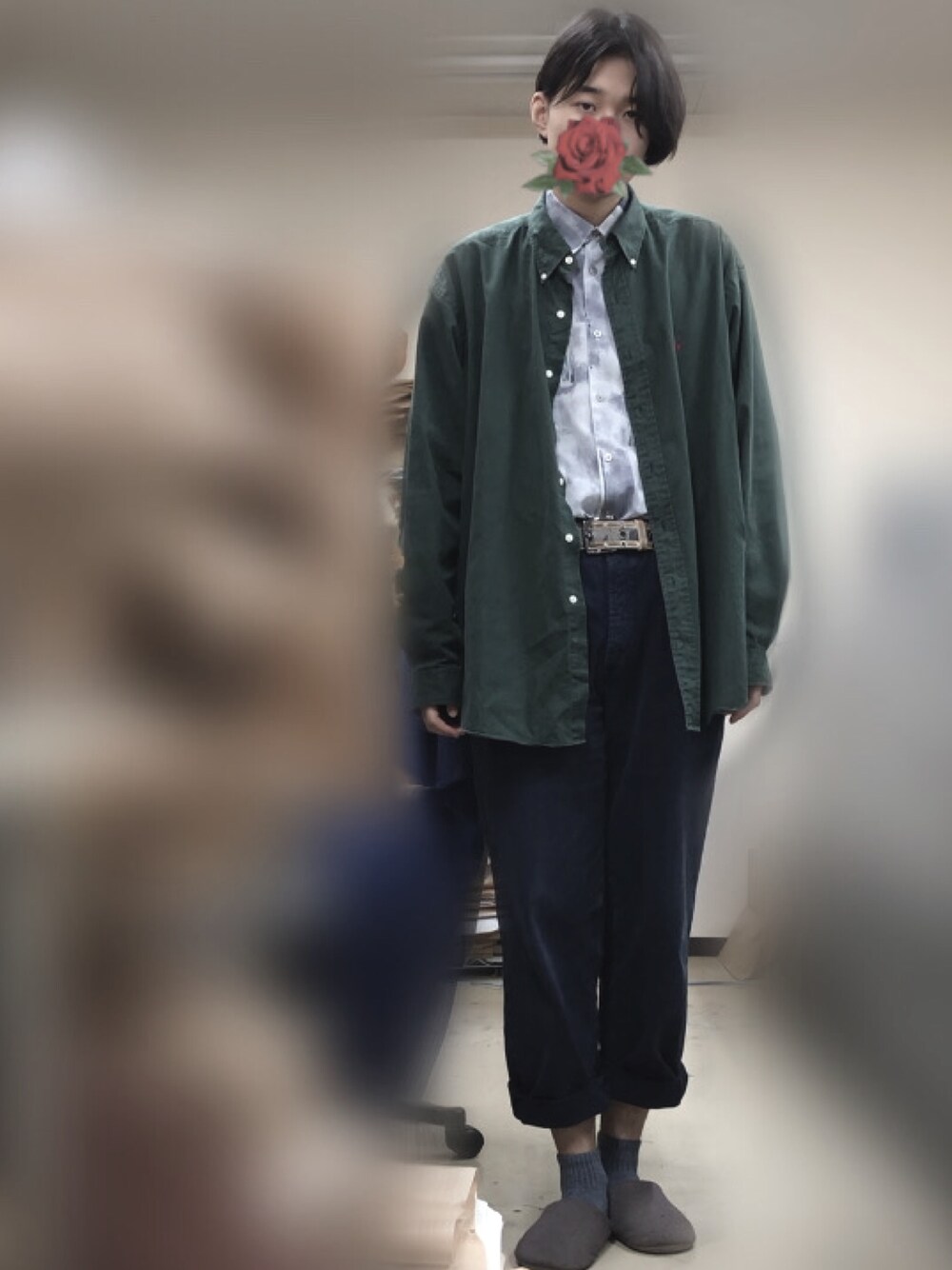 「古着、ゆるコーデ、今日のコーデ、シャツイン、おしゃれさんと繋がりたい、オトナカジュアル、カジュアル、SELEN、春」｜「POLO RALPH LAURENのアイテム（シャツ/ブラウス、グリーン系）」を使った、WACA.さん（メンズ・183cm）の春コーディネートの1枚目の写真