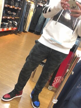 「jiggys shop（ジギーズショップ）のアイテム（パンツ）」を使った、ゆうやさん（メンズ・172cm・20代）の春コーディネート