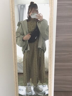 「Kastane（カスタネ）のボリューム袖ナイロンパーカー（ブルゾン、ベージュ系）」を使った、すい.さん（レディース・159cm）の春コーディネート