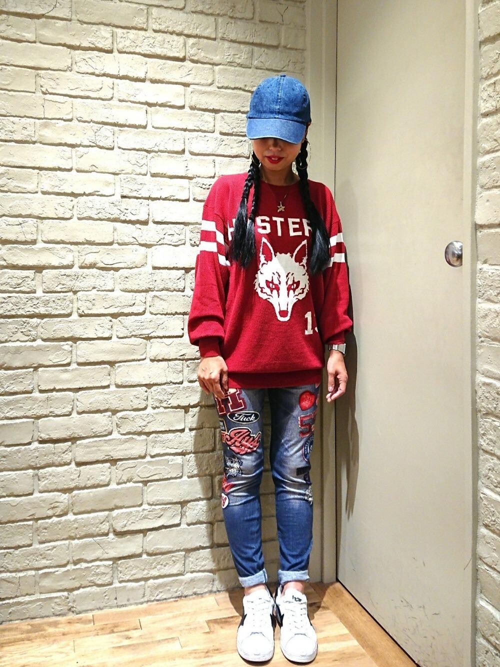 「ニット、シンプル、ストリート、Hysteric Glamour、ヒステリックグラマー、デニムレギンス」｜「HYSTERIC GLAMOURのSCRATCHワッペンデニム プリント レギンス（デニムパンツ、ブルー系）」を使った、45さん（レディース・148cm）の夏コーディネートの1枚目の写真