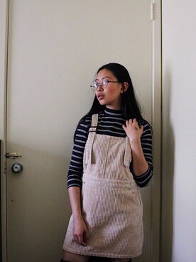 「アイテム（つなぎ/オールインワン、ベージュ系）」を使った、Anna Famさん（レディース・157cm）の春コーディネート