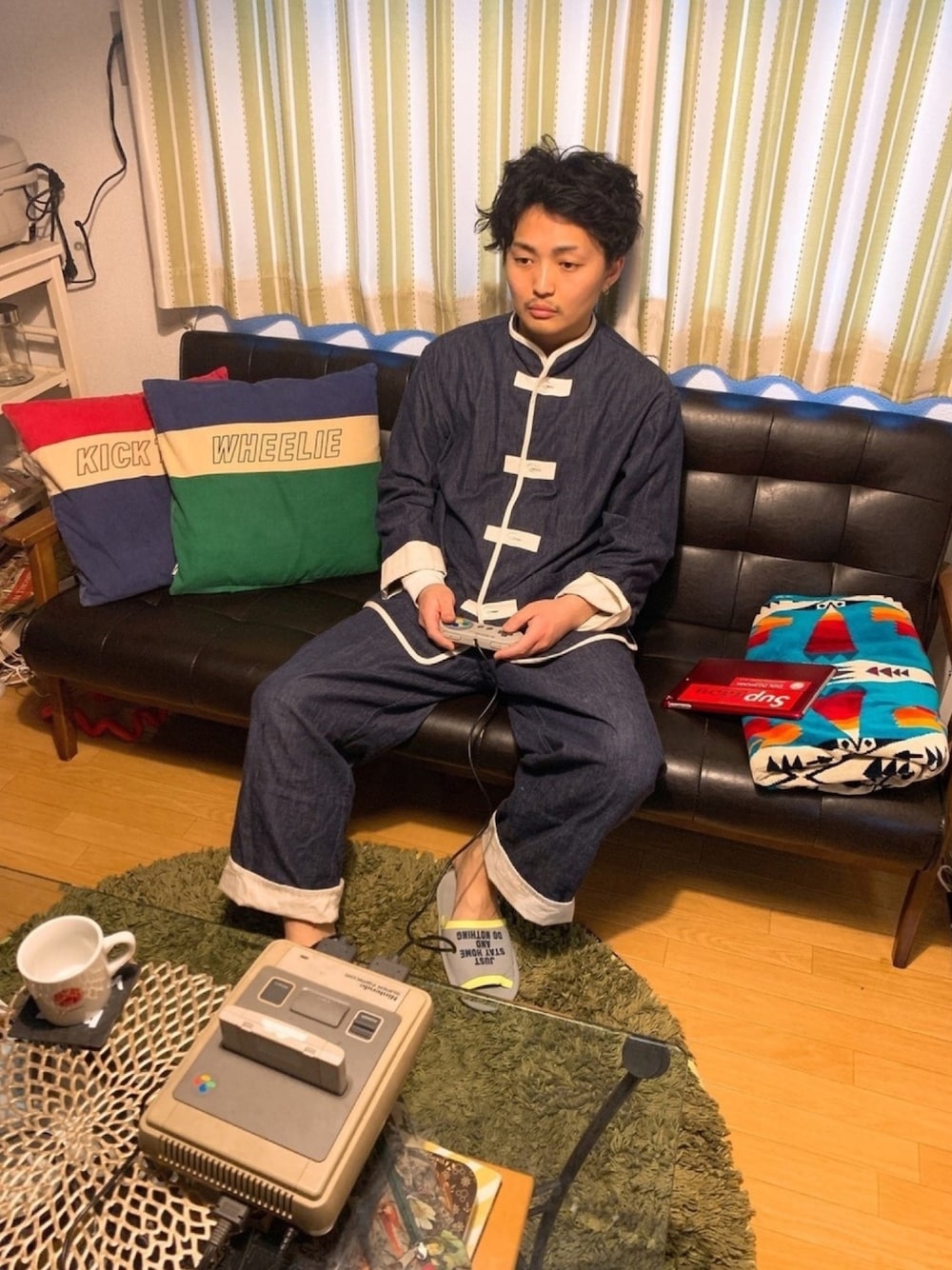 「おうちファッション、ゆるコーデ、いいね、save、フォローお願いします🤑、リラックススタイル、セットアップ、デニム、きれいめカジュアル、はるコーデ、おしゃれさんと繋がりたい」｜「NOWHAWのアイテム（シャツ/ブラウス、ブルー系）」を使った、いととんさん（メンズ・173cm）の春コーディネートの1枚目の写真