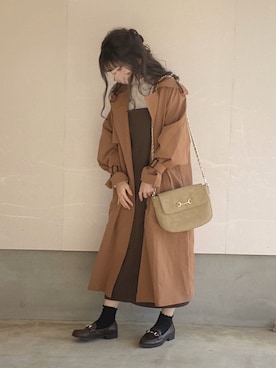 「チェーンバッグ」｜「アイテム（トレンチコート）」を使った、えだ( ¨̮ )さん（レディース・156cm）の冬コーディネート