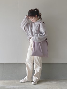 「くすみピンク」｜「アイテム（スウェット）」を使った、えだ( ¨̮ )さん（レディース・155cm）の秋コーディネート