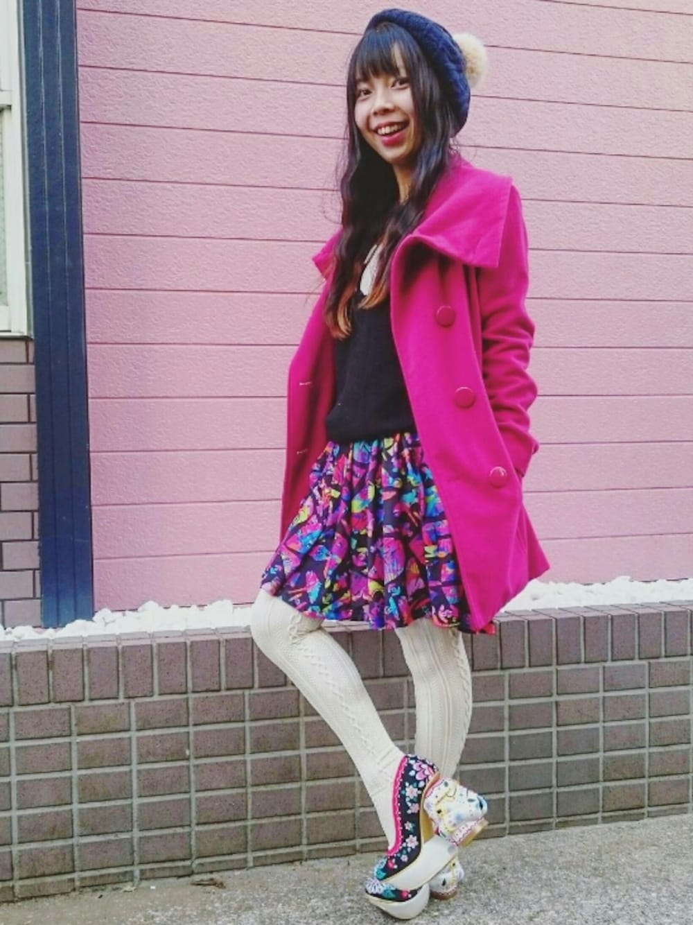 「コート、ピンクコート、ベレー帽、白タイツ、カラータイツ、Irregular Choice、イレギュラーチョイス、スターウォーズ、ストームトルーパー、STAR WARS」｜「3coinsのアイテム（タイツ/ストッキング、ホワイト系）」を使った、Chie＊さん（レディース・159cm）の冬コーディネートの1枚目の写真