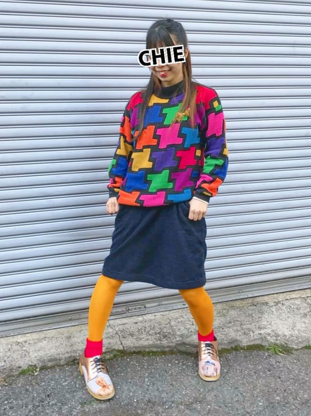 「古着コーデ、古着、カジュアルコーデ、レイヤードスタイル、重ね着、カラータイツ、タイツ×靴下、カラフル、Irregular Choice、ベッキー」｜「VINTAGEの古着♡マルチカラーニット（ニット/セーター、その他）」を使った、Chie＊さん（レディース・159cm）の春コーディネートの1枚目の写真