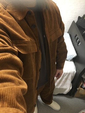 「アイテム（スリッポン）」を使った、りゅうたさん（メンズ・160cm・20代）の秋コーディネート