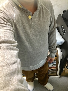 「アイテム（スリッポン）」を使った、りゅうたさん（メンズ・160cm・20代）の秋コーディネート