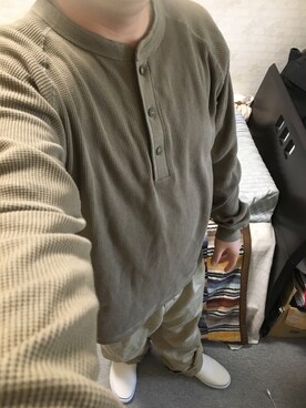 「アイテム（スリッポン）」を使った、りゅうたさん（メンズ・160cm・20代）の秋コーディネート