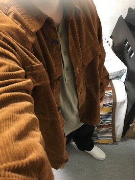 「アイテム（スリッポン）」を使った、りゅうたさん（メンズ・160cm・20代）の秋コーディネート