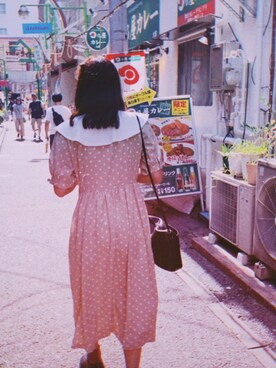 ワンピース ドレス ベージュ系 を使った 昭和レトロ の人気ファッションコーディネート Wear