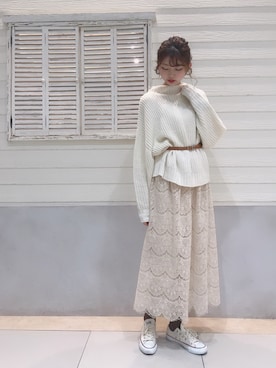 「オールホワイト」｜「アイテム（その他）」を使った、mikaさん（レディース・165cm）の冬コーディネート