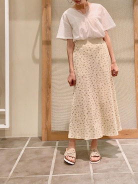 「花柄」｜「アイテム（その他）」を使った、mikaさん（レディース・165cm）の夏コーディネート