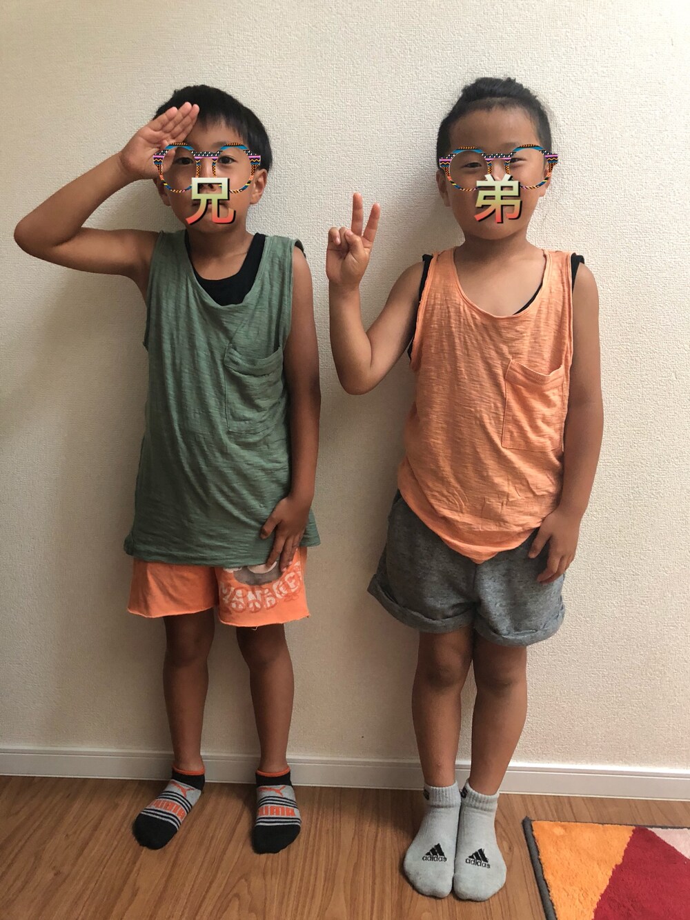 「ZARA KIDSのアイテム（タンクトップ、グリーン系）」を使った、ゆうてるさん（キッズ・121cm）の夏コーディネートの1枚目の写真