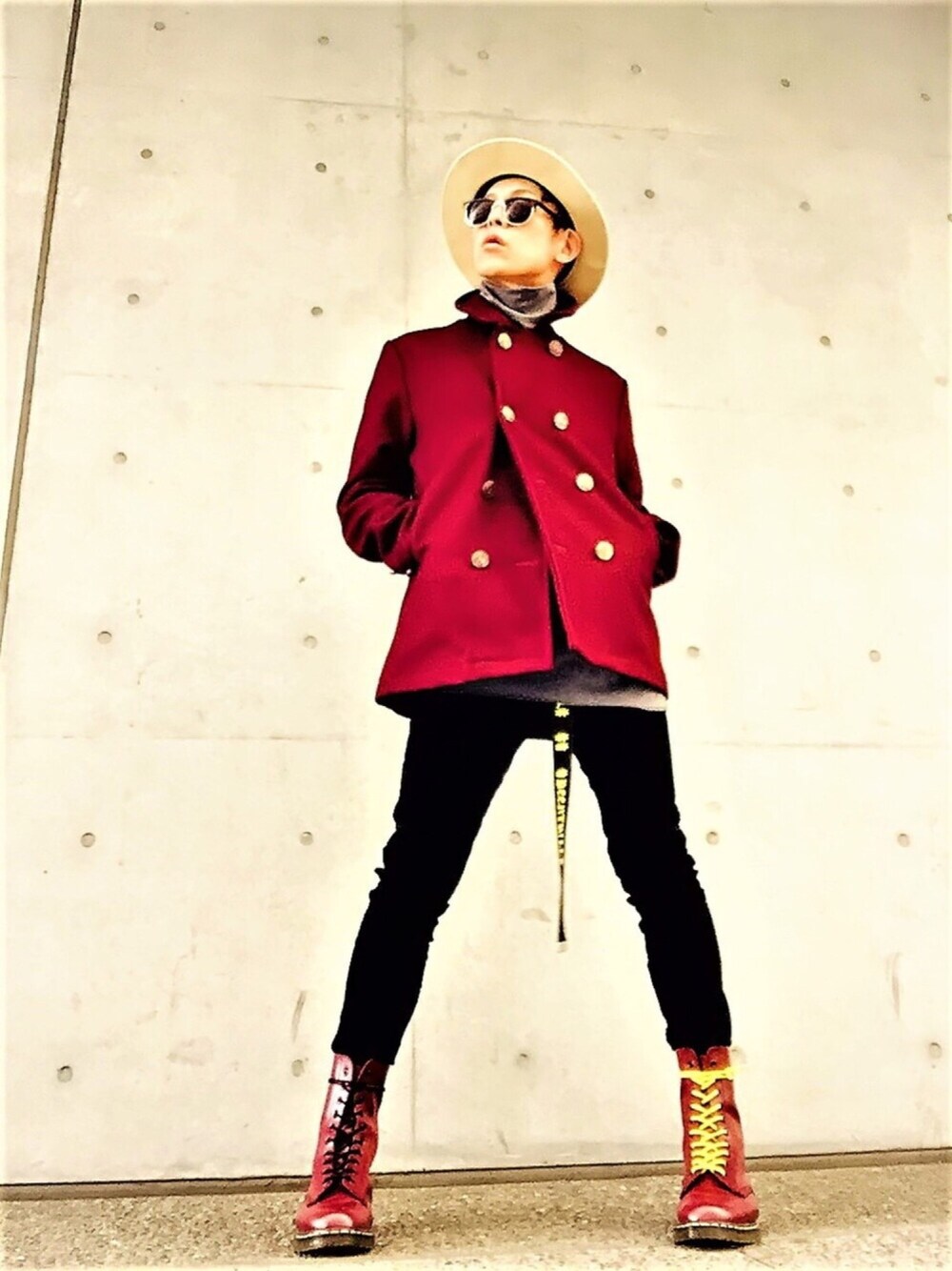 「ブーツ、Dr.Martens、ピーコート、ボルドー、スキニー、大人カジュアル、レイヤードスタイル、タートルネック、レオパード、モードストリート」｜「WORLD WIDE FAMOUSの【WORLD wide FAMOUS】MENS 別注ハット（ハット、ブラウン系）」を使った、TETUさん（メンズ・174cm）の冬コーディネートの1枚目の写真
