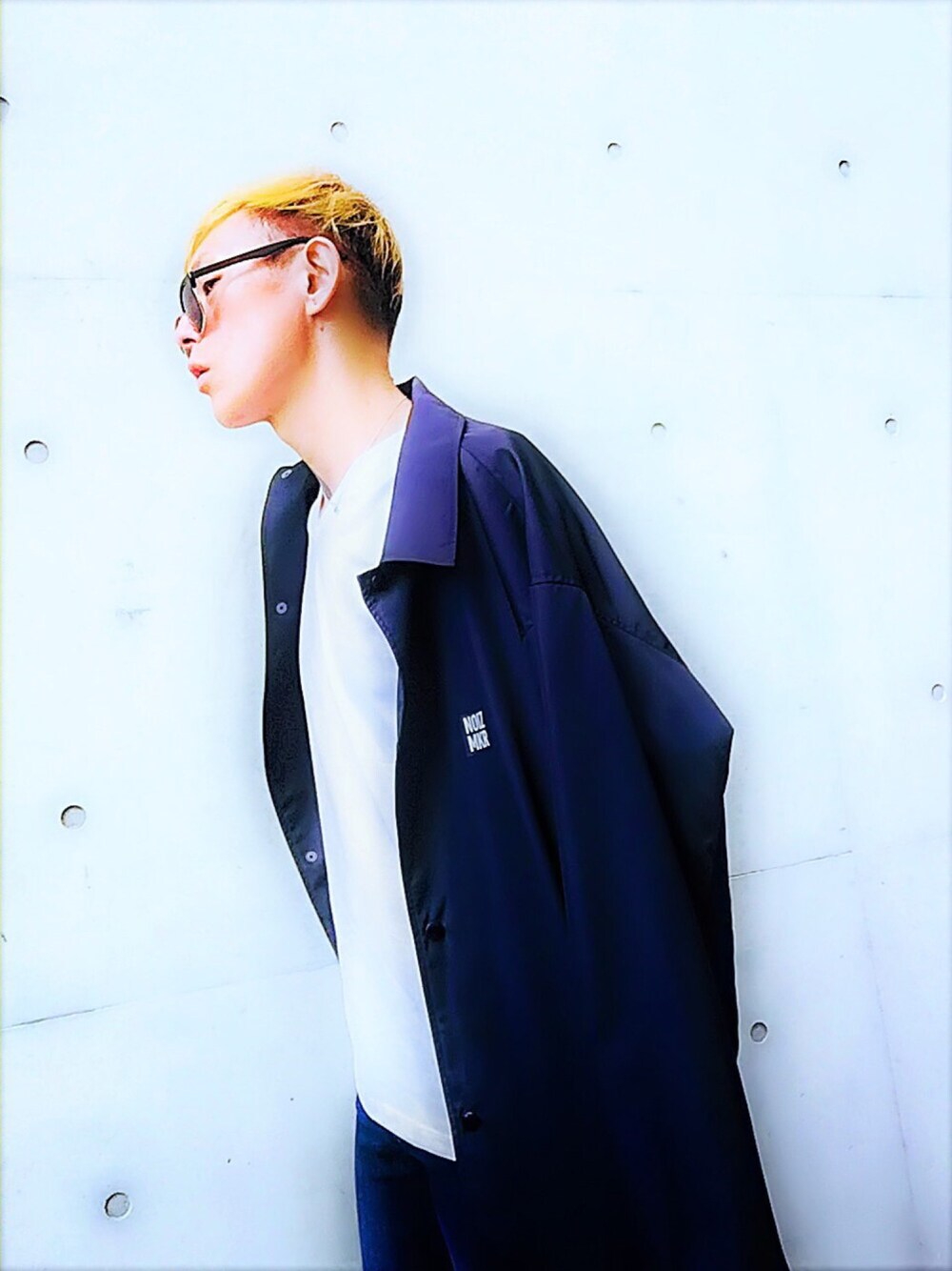 「ネックレス、デニム、ZOZO、モノトーン、コーチジャケット、腕時計、オロビアンコ、ｏｒｏｂｉａｎｃｏ、NOISEMAKER、ARMITRON」｜「Orobiancoの【Orobianco】 オロビアンコ ユニセックス ネックレス（ネックレス、レッド系）」を使った、TETUさん（メンズ・174cm）の秋コーディネートの1枚目の写真