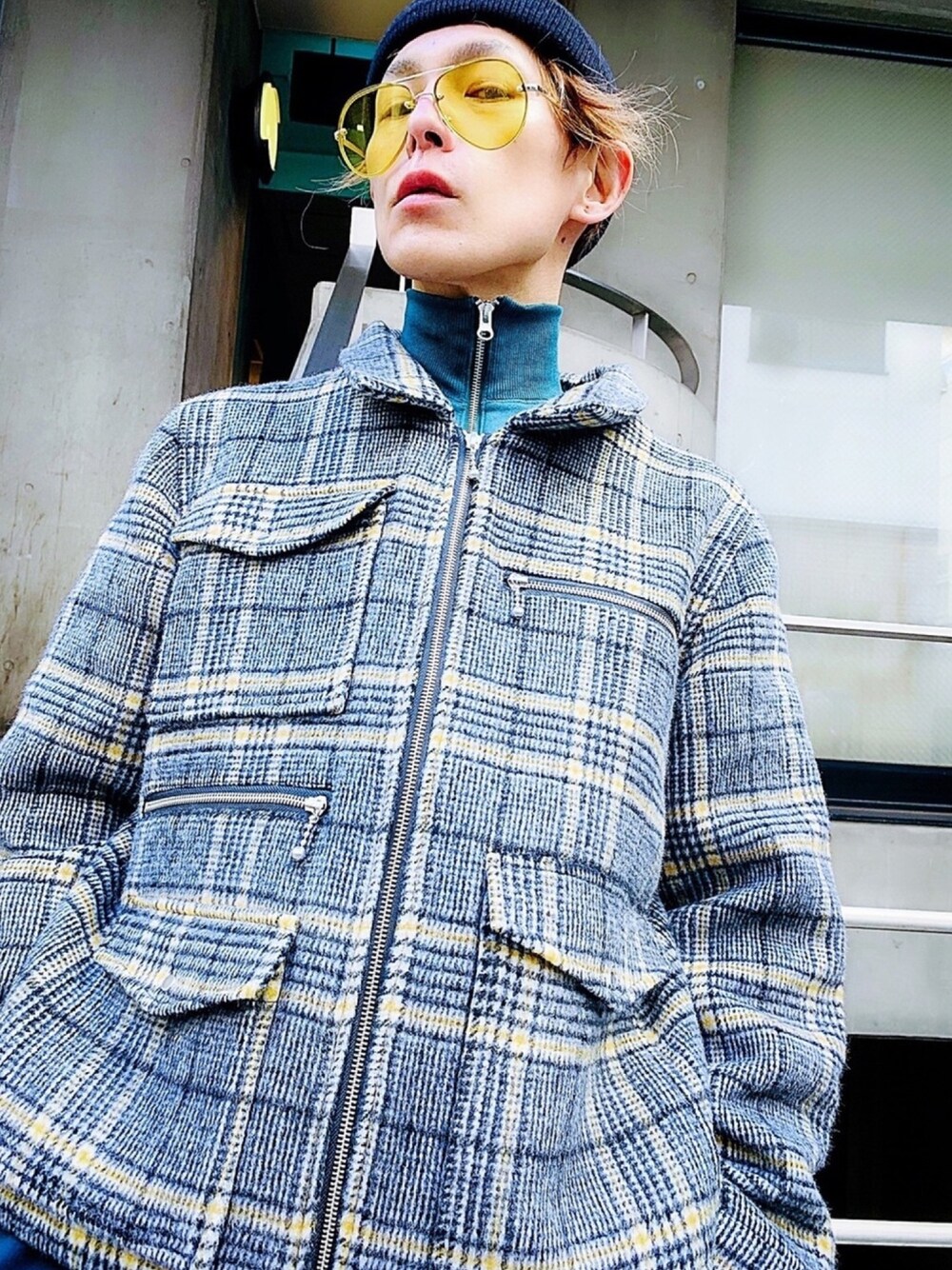 「メルトン、チェック、not conventional、ハーフジップ、ニット帽、ストリートMIX、サングラス、ストリート、オーバーサイズ、冬」｜「NOT CONVENTIONALのNOT CONVENTIONAL wool design jkt（ブルゾン、その他）」を使った、TETUさん（メンズ・174cm）の冬コーディネートの1枚目の写真