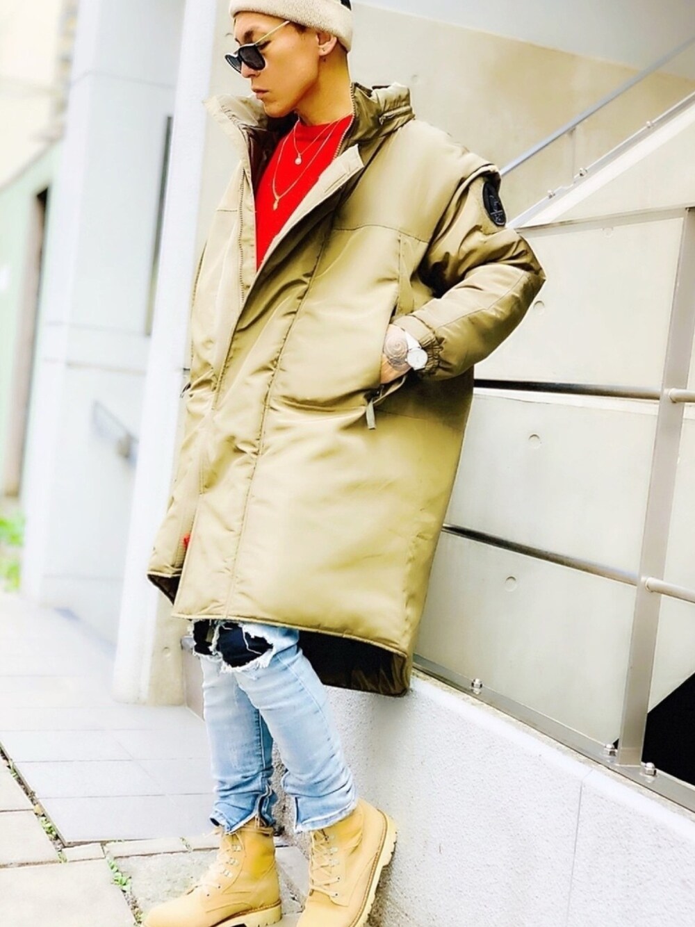 「オーバーサイズ、ビッグシルエット、GERRY、SENSE OF PLACE by URBAN RESEAR、モンスターパーカー、ブーツ、デニムパンツ、ニット帽、腕時計、POLO」｜「URBAN RESEARCH Sonny LabelのGERRY　別注MONSTER PARKA（ダウンジャケット/コート、グリーン系）」を使った、TETUさん（メンズ・174cm）の冬コーディネートの1枚目の写真