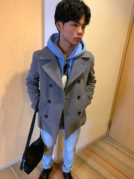 「Disney（ディズニー）のアイテム（パーカー、ブルー系）」を使った、おくみつ（オークー）さん（メンズ・176cm）の冬コーディネート