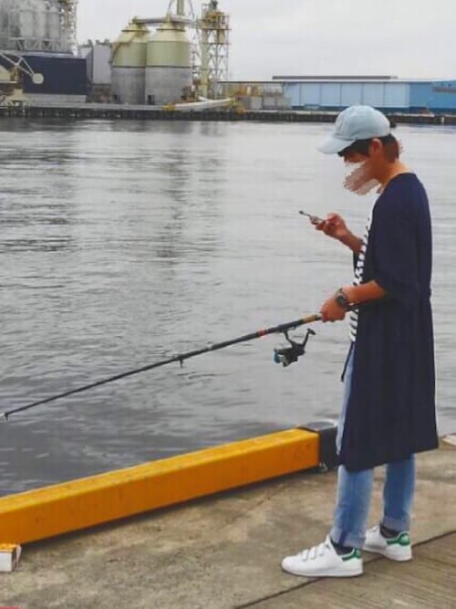 つん。【GUコーデ】さんのコーディネート