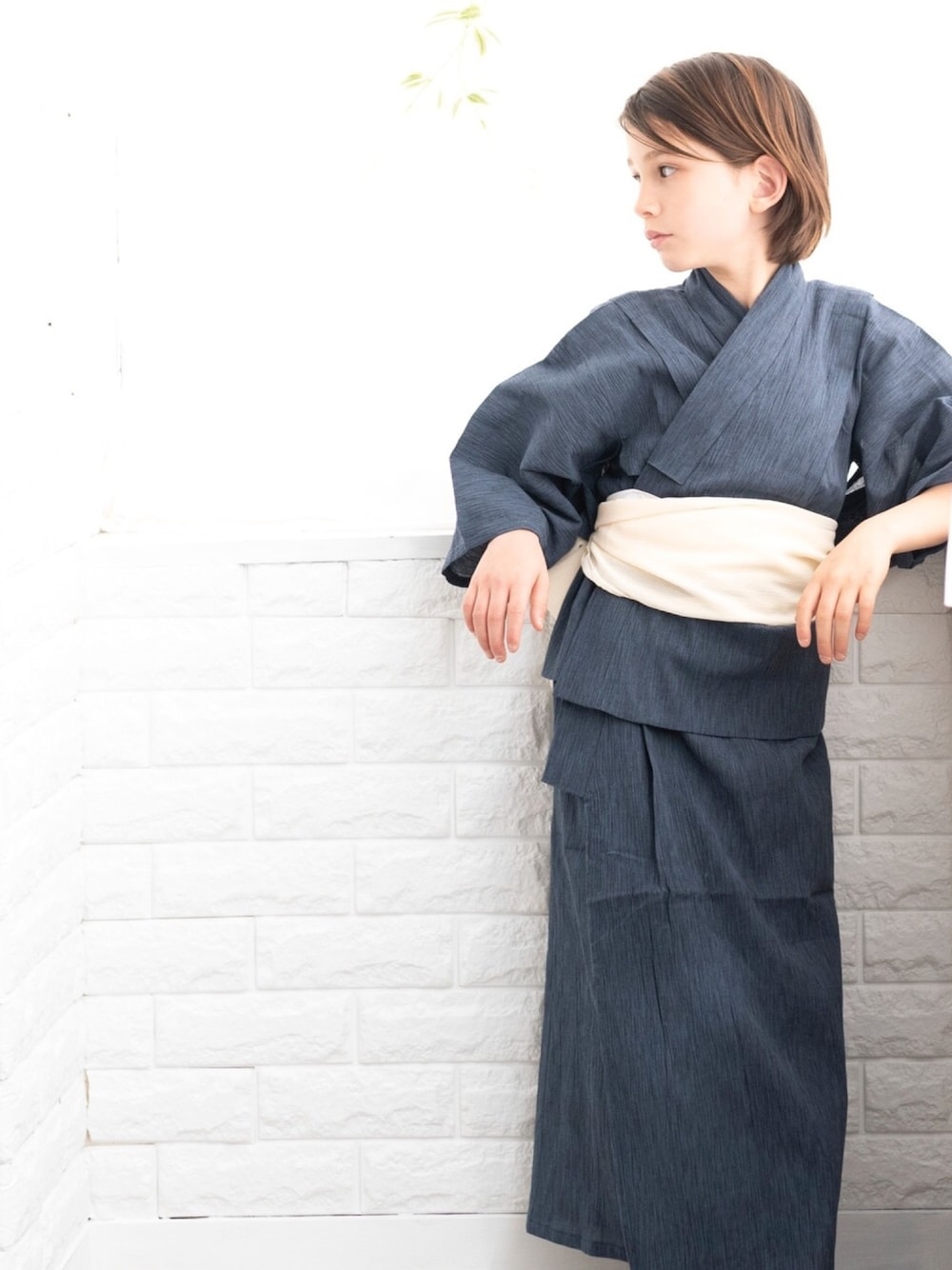 ブルー系の浴衣、ブルー系の浴衣を着用したキッズの夏コーディネートの1枚目の写真