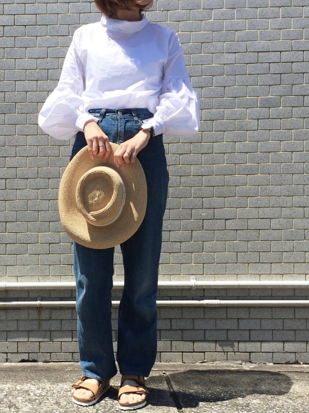 「シンプルコーデ、カジュアル、デニム、パンツスタイル、サンダル、birkenstock、MILANO2017」｜「THE SHINZONEの【追加予約】ハイウエストデニムパンツ（デニムパンツ、ブルー系）」を使った、cota_raさん（レディース・168cm）の春コーディネートの1枚目の写真