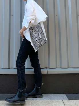 「Dr. Martens（ドクターマーチン）のDr.Martens CHLSEA BOOTS（ブーツ）」を使った、cota_raさん（レディース・169cm）の秋コーディネート