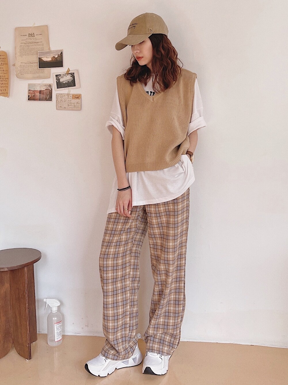 「格紋、casual、STYLE、boyfriend style、LOVE、針織背心」｜「The daily_xxのアイテム（トップス、ベージュ系）」を使った、Lydia Tsaiさん（レディース・160cm）の春コーディネートの1枚目の写真