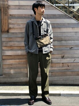 「Gramicci（グラミチ）のアイテム（バッグ）」を使った、nano・universe men’s STAFFさん（メンズ・174cm）の秋コーディネート