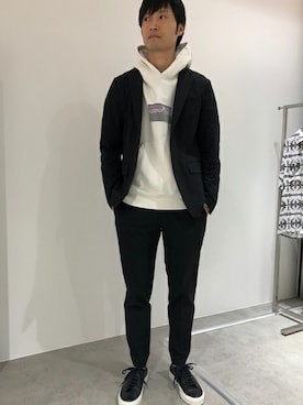 「アイテム（パーカー、ホワイト系）」を使った、nano・universe men’s STAFFさん（メンズ・174cm）の春コーディネート