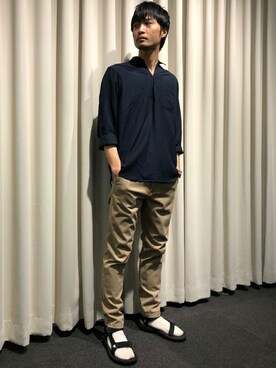 「NANO universe（ナノユニバース）のアイテム（チノパンツ）」を使った、nano・universe men’s STAFFさん（メンズ・174cm）の春コーディネート