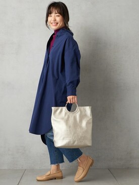 「アイテム（バックパック/リュック、シルバー系）」を使った、ear_PAPILLONNERさん（レディース・167cm）の秋コーディネート